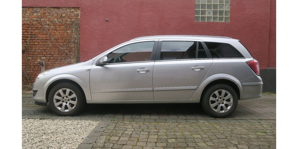 Opel Astra 244.000 km 1.700 &euro; Biebertal 35444