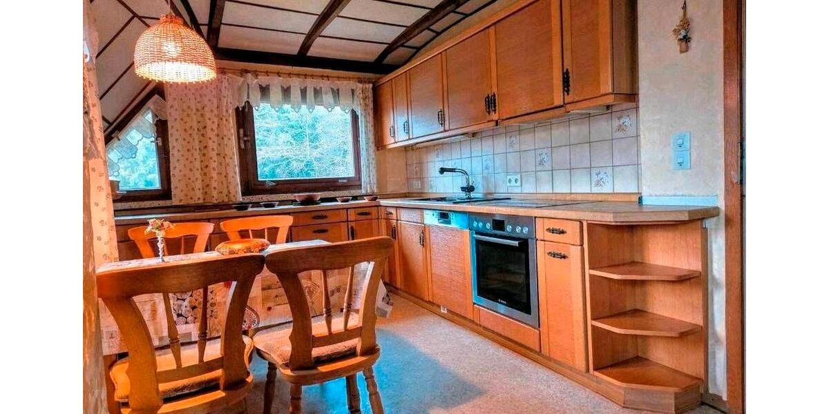 Einfamilienhaus Elsterwerda - 5 Zimmer, 200 m&sup2;, 198.000&euro; | Angebot:26258953