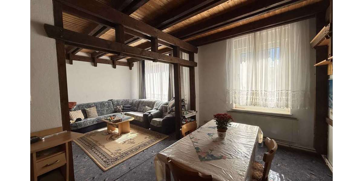 Etagenwohnung Gehrden - 6 Zimmer, 120 m&sup2;, 220.000&euro; | Angebot:26113220