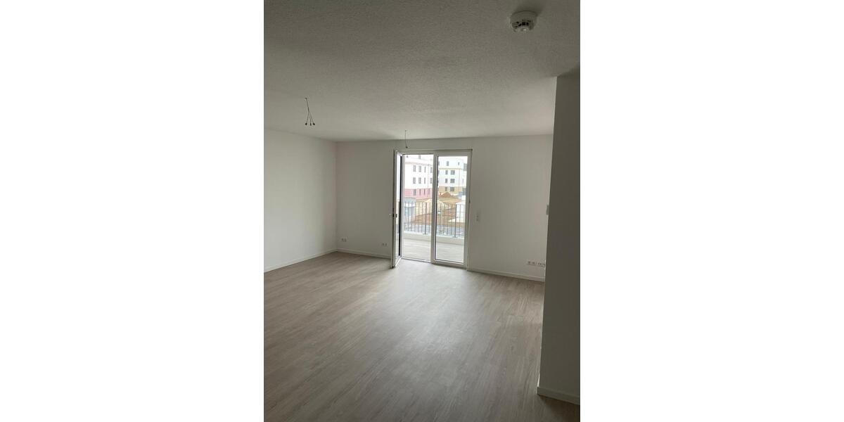 Etagenwohnung Schönefeld - 2 Zimmer, 66 m&sup2;, 1.250&euro; | Angebot:26329417