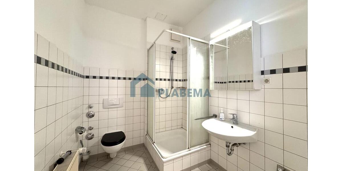 Dachgeschoßwohnung Schwerin - 2 Zimmer, 60 m&sup2;, 967&euro; | Angebot:26546391