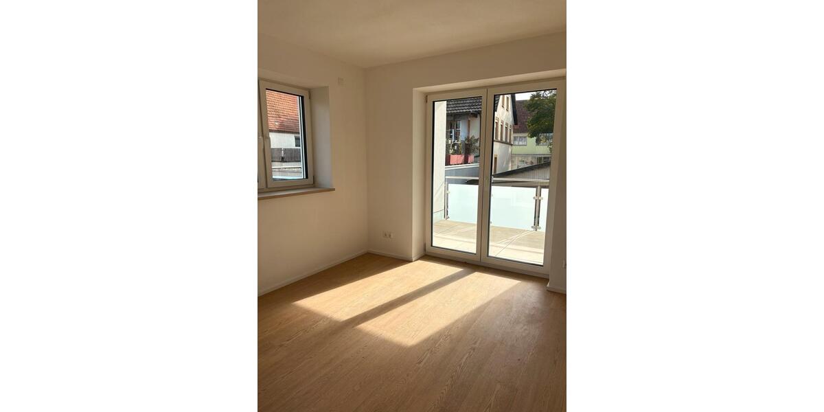 Etagenwohnung Lauchheim - 4 Zimmer, 104 m&sup2;, 1.300&euro; | Angebot:26634511