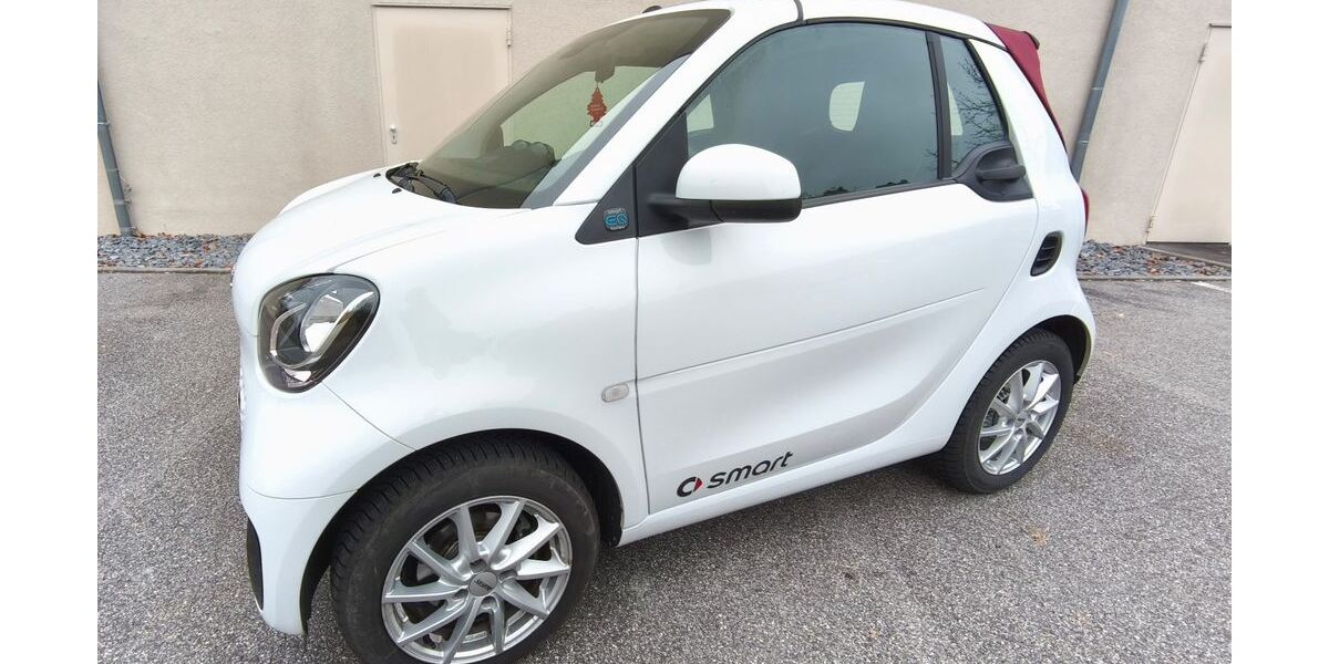 Smart ForTwo 21.950 km 10.900 € Burglengenfeld 93133