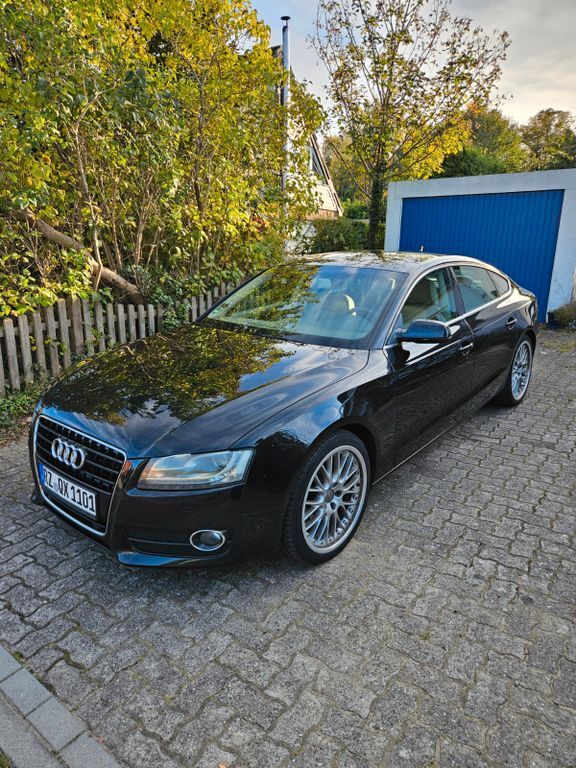 Audi A5 217.435 km 9.999 € Groß Grönau 23627