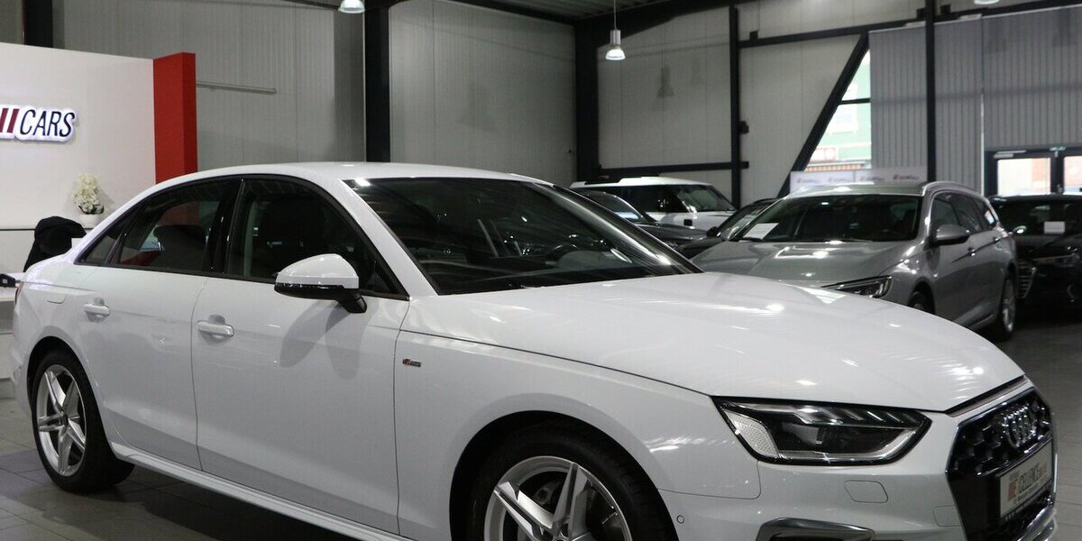 Audi A4 LIMOUSINE 40 TDI S-LINE / MATRIX-LED / 109.000 km 27.994 &euro; Hamm 59077