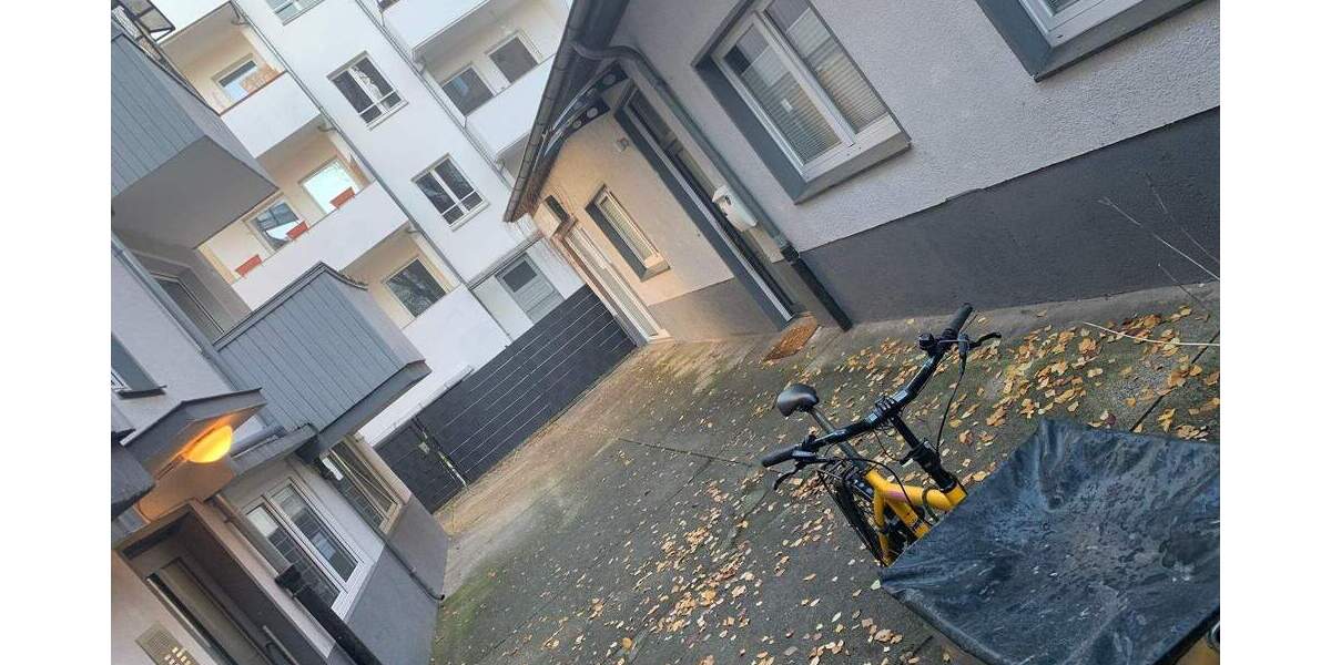 HOTSPOT Jungen Wohnens & Arbeitens: Linden-Mitte, vermietetes 8 Familienhaus zzgl. Büro-Nebengebäude 2 zimmer