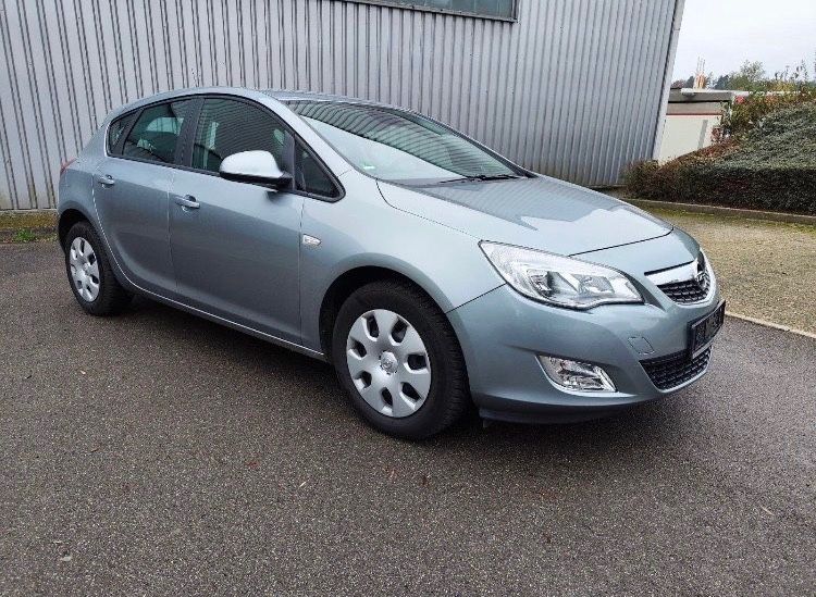 Opel Astra 140.000 km 4.600 &euro; Haiterbach 72221