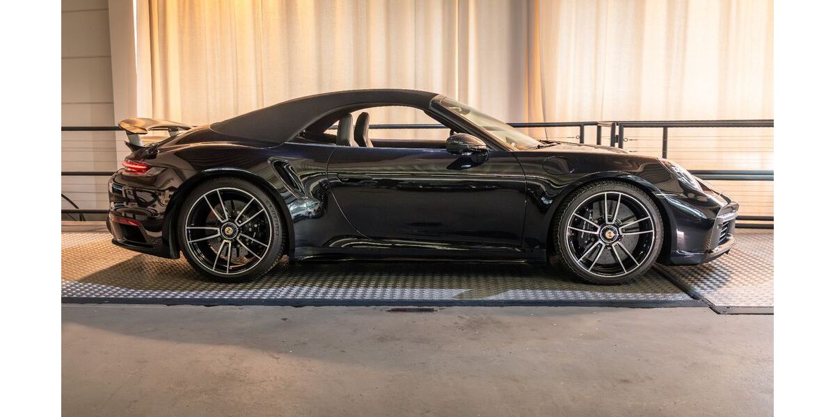 Porsche 992 10.300 km 239.900 &euro; Ismaning 85737