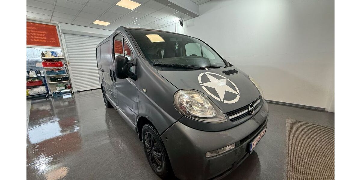 Opel Vivaro 167.000 km 2.490 &euro; Soest 59494