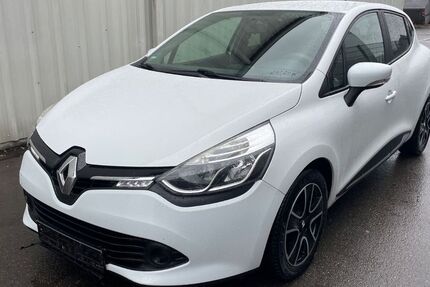 Renault Clio 111.000 km 5.690 &euro; Böblingen 71034