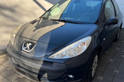 Peugeot 206 105.000 km 2.750 &euro; Braunschweig 38116