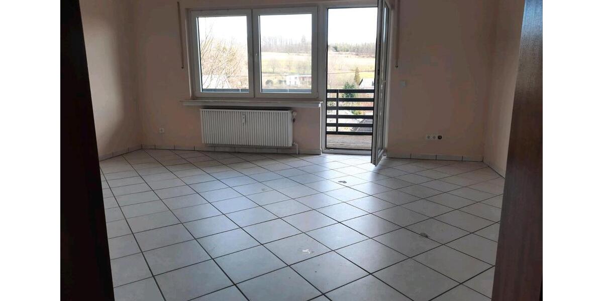 Etagenwohnung Wilnsdorf - 6 Zimmer, 135 m&sup2;, 1.250&euro; | Angebot:25590282