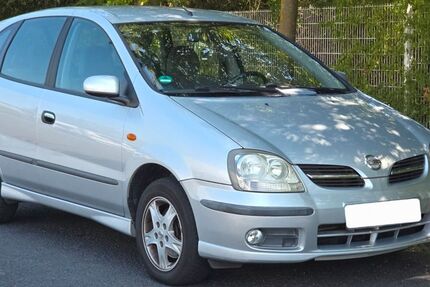 Nissan Almera Tino 52.536 km 4.999 &euro; Frankfurt 60322