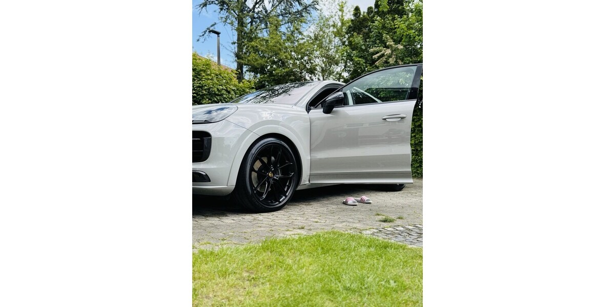 Porsche Cayenne 50.900 km 74.299 &euro; Cadolzburg 90556