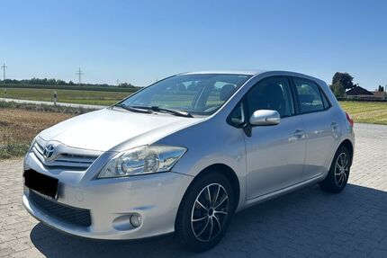 Toyota Auris 115.000 km 4.199 &euro; Hohenlinden bei München 85664
