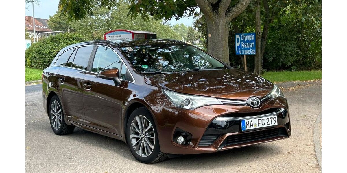Toyota Avensis 177.700 km 9.900 &euro; Mannheim 68219