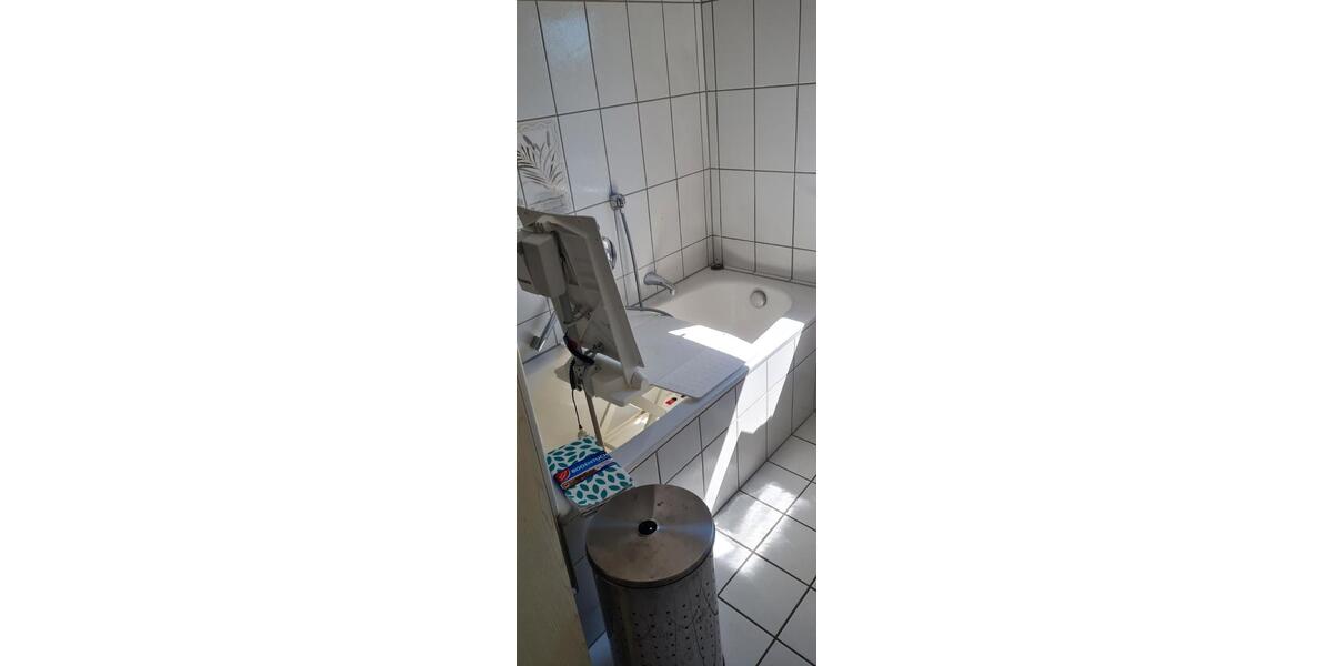 Etagenwohnung Bad Driburg - 2 Zimmer, 60 m&sup2;, 300&euro; | Angebot:26708595