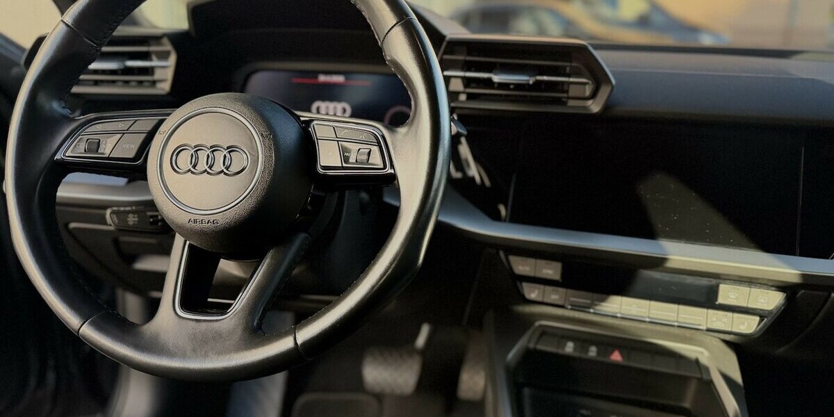 Audi A3 35 TDI S- line Keyless DAB+ Virtual 96.000 km 23.590 &euro; Mönchengladbach 41066