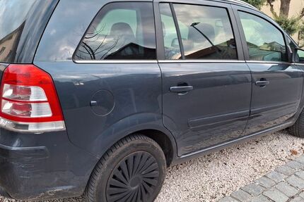 Opel Zafira 274.000 km 800 &euro; Kaufbeuren 87600