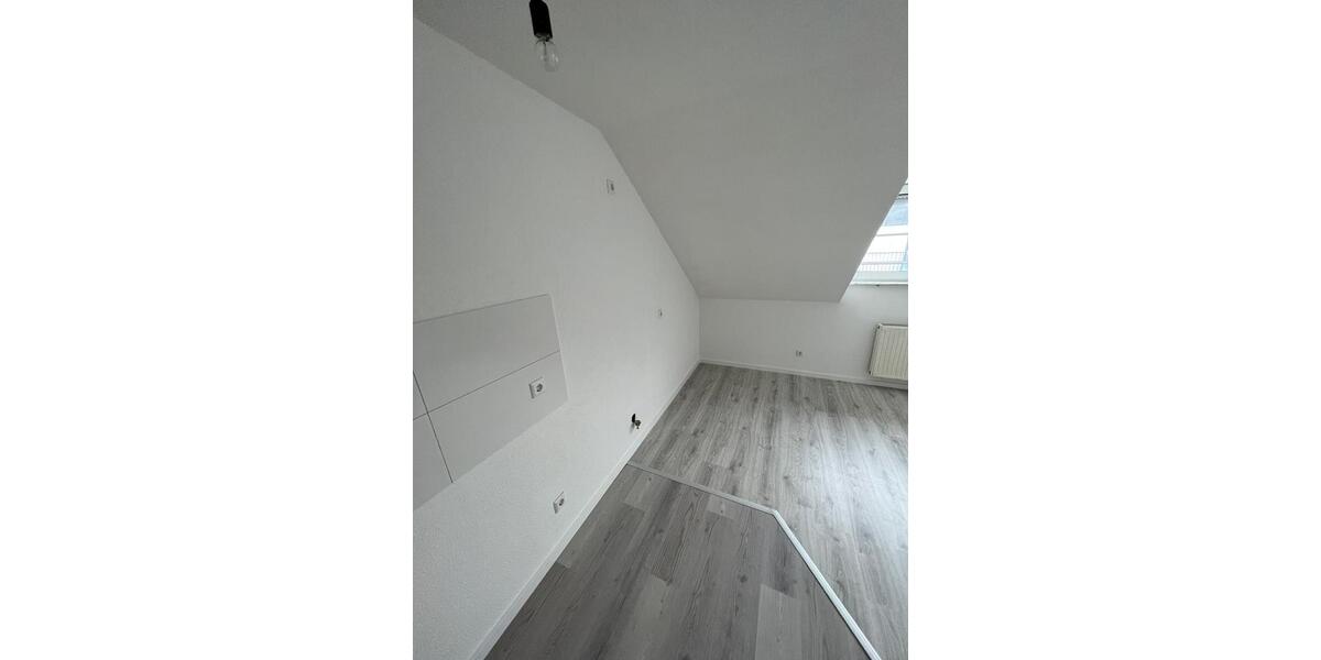 Dachgeschoßwohnung Bad Friedrichshall - 1 Zimmer, 21 m&sup2;, 425&euro; | Angebot:26383048