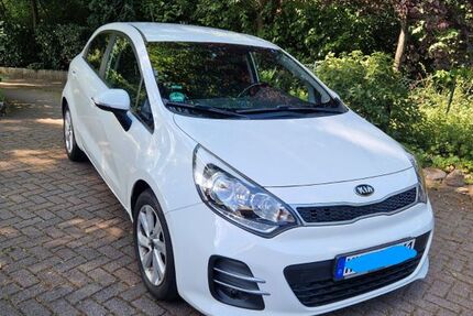 Kia Rio 65.000 km 7.800 &euro; Hamburg 22339