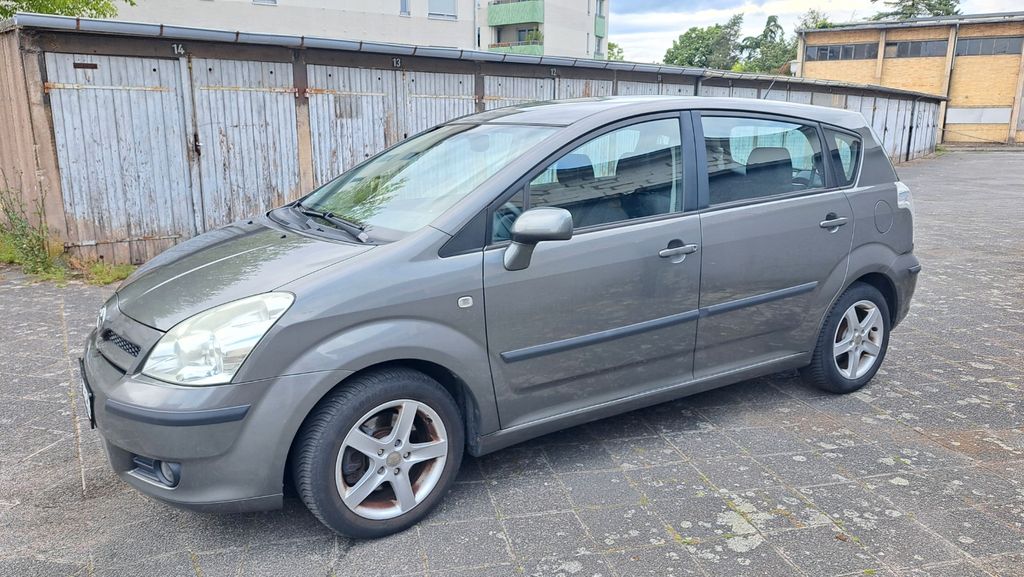 Toyota Corolla Verso 240.000 km 4.000 &euro; Mannheim 68161