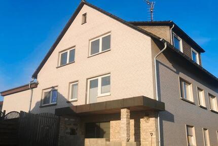 Haus Korbach - 10 Zimmer, 240 m&sup2;, 450.000&euro; | Angebot:26855887