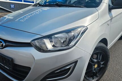 Hyundai i20 87.000 km 5.200 &euro; Kaiserslautern 67663