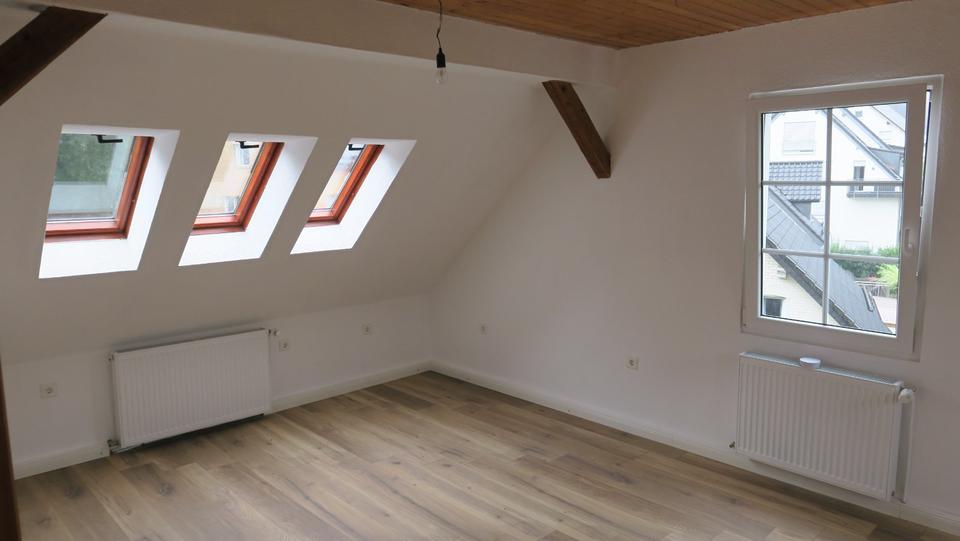 Einfamilienhaus Gummersbach - 6 Zimmer, 160 m&sup2;, 1.490&euro; | Angebot:24755204