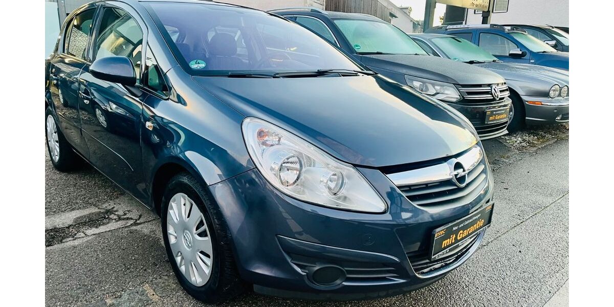 Opel Corsa 141.000 km 3.490 &euro; München 81825
