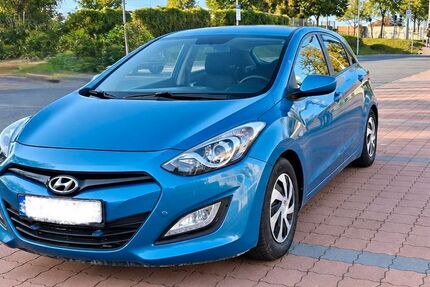 Hyundai i30 99.600 km 5.650 &euro; Berlin 13089