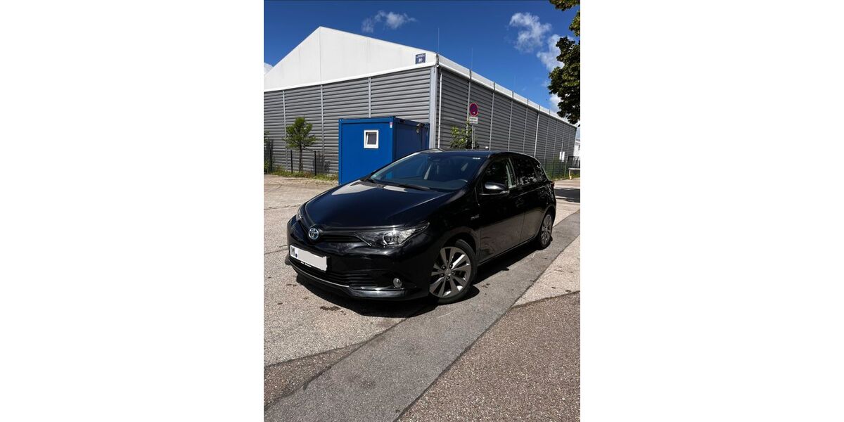 Toyota Auris 39.500 km 16.500 &euro; München 81549