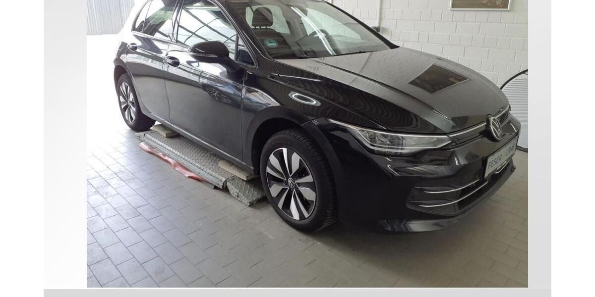 VW Golf 21.112 km 34.950 &euro; Bernburg 06406