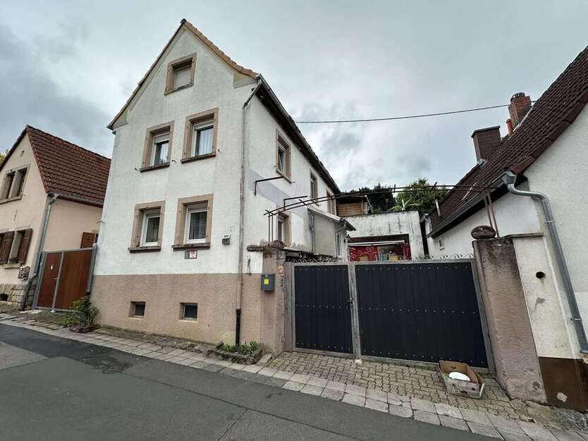 Haus zum Kaufen in Landau-Godramstein 380.000 € 150 m²