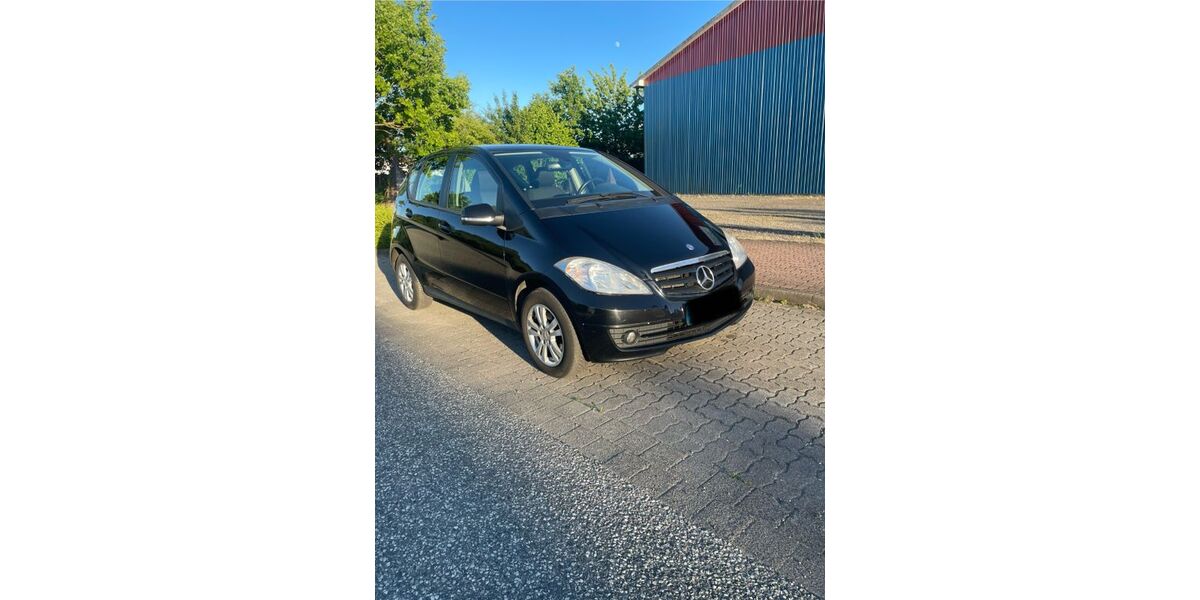 Mercedes-Benz A 180 184.000 km 2.990 &euro; Osdorf 24251