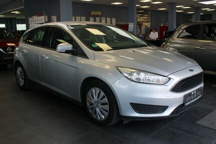 Ford Focus 76.670 km 7.480 &euro; Euskirchen 53881