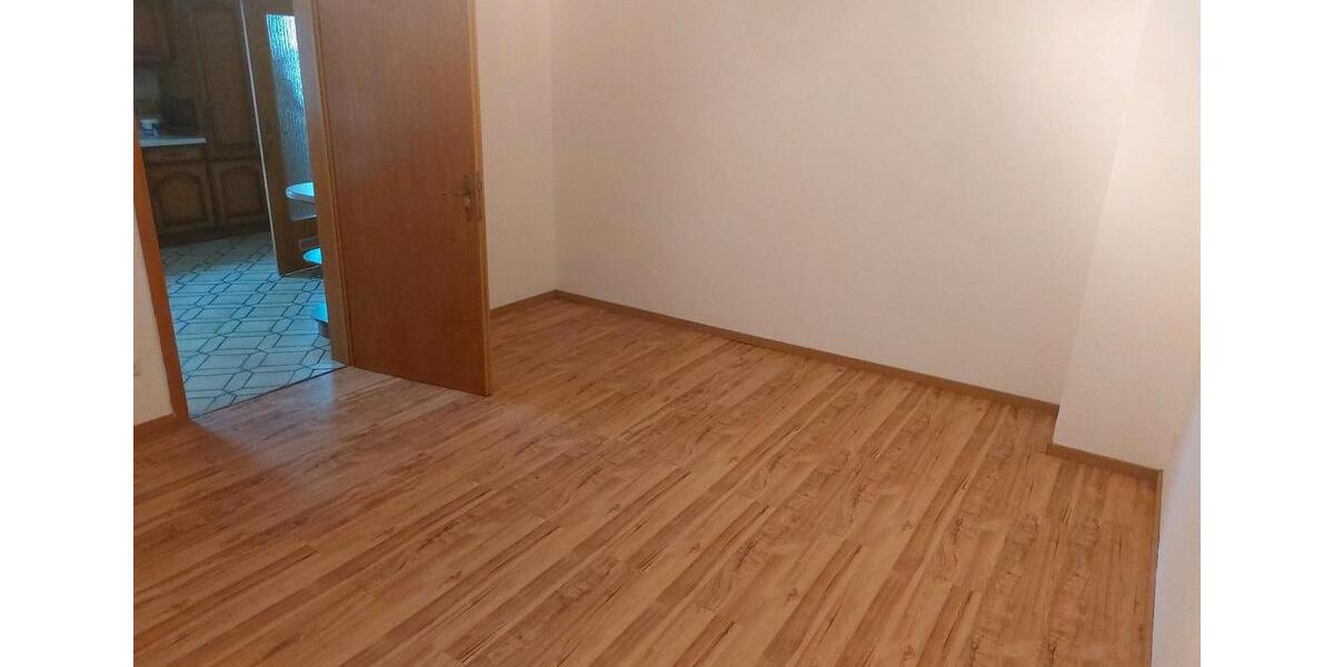 4 Zimmer Wohnung ab sofort zu vermieten zimmer