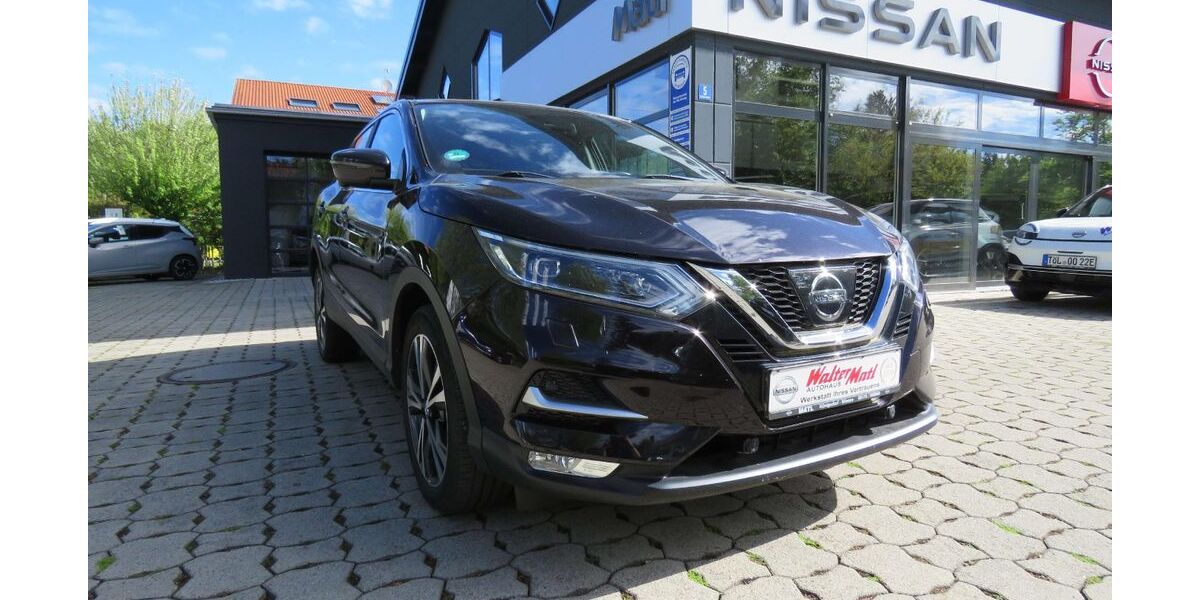 Nissan Qashqai 51.000 km 15.990 &euro; Koenigsdorf 82549