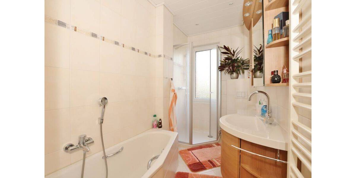 Mehrfamilienhaus, Wohnhaus Wilhelmshaven Bant - 350.000&euro; | Angebot:26825649