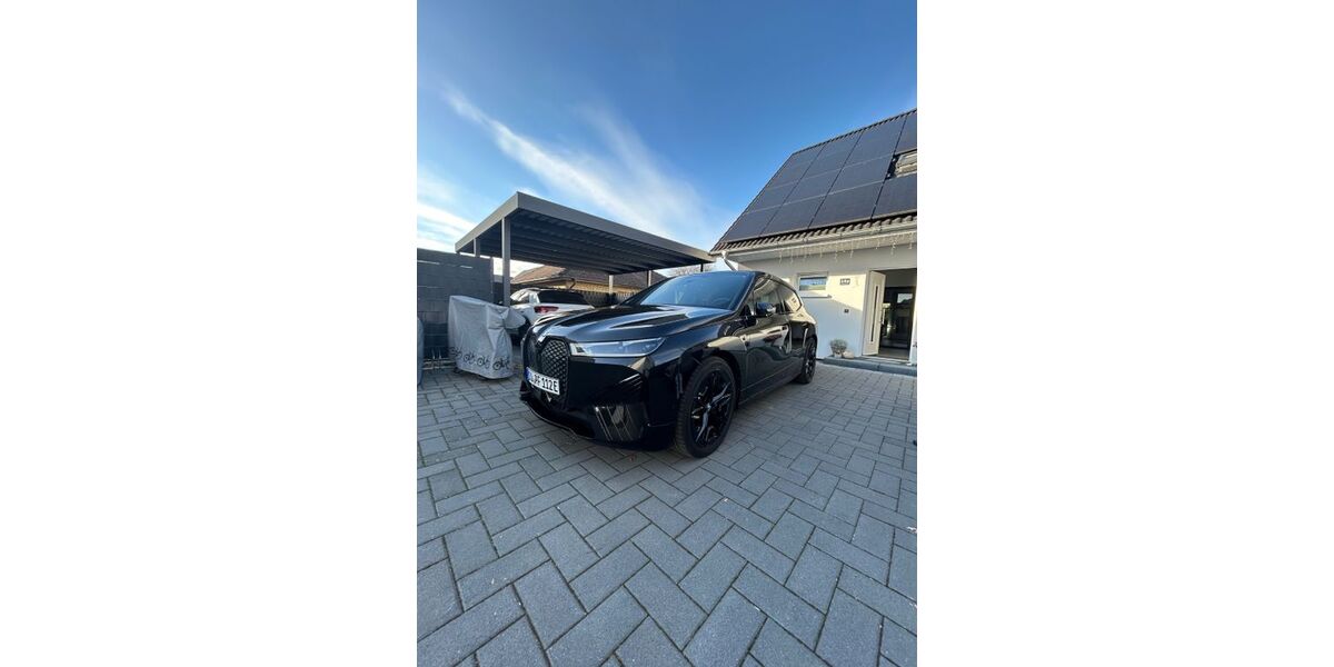 BMW iX 49.700 km 71.400 € Sankt Augustin 53757