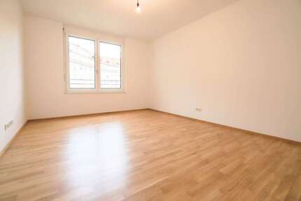 Wohnung zum Mieten in Dresden 1.395 € 114.17 m²
