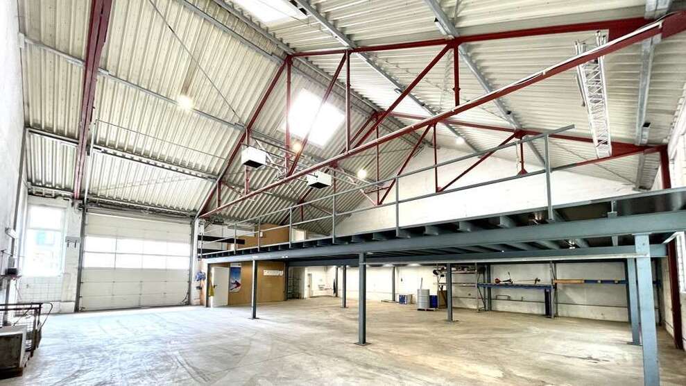 Halle in Olpe Oberveischede 2.000 € 436 m²