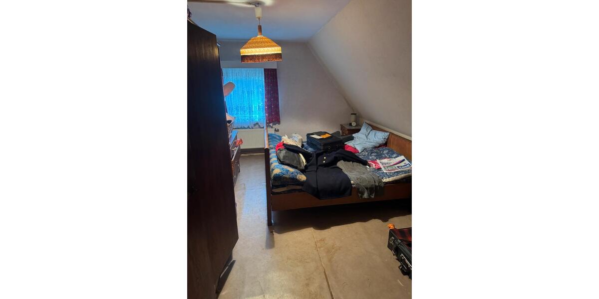Doppelhaushälfte Seifhennersdorf - 4 Zimmer, 120 m&sup2;, 100.000&euro; | Angebot:26090961