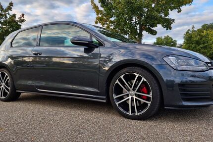 VW Golf 179.000 km 11.900 &euro; Karlsruhe 76139