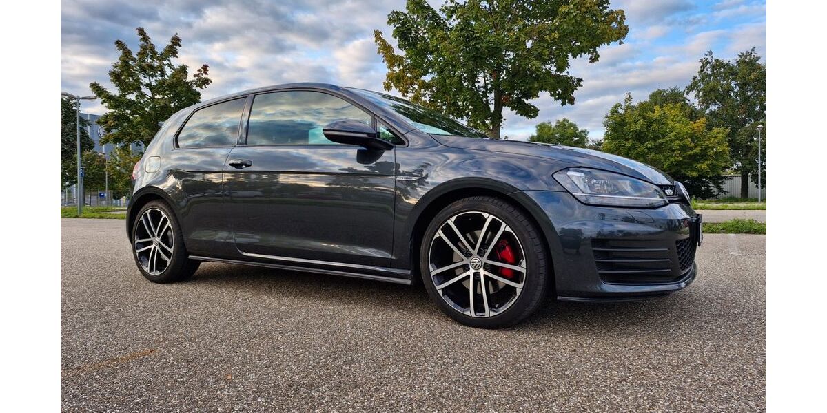 VW Golf 179.000 km 11.900 &euro; Karlsruhe 76139