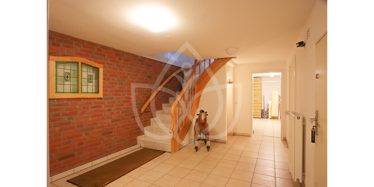Raumwunder auf ca. 274 m² Wohnfläche – 8 Zimmer & Dreifachgarage! - Einfamilienhaus Hasloh | Angebot:26207359