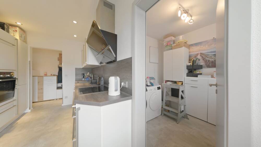 Etagenwohnung Amberg - 3 Zimmer, 92 m&sup2;, 258.000&euro; | Angebot:25926747