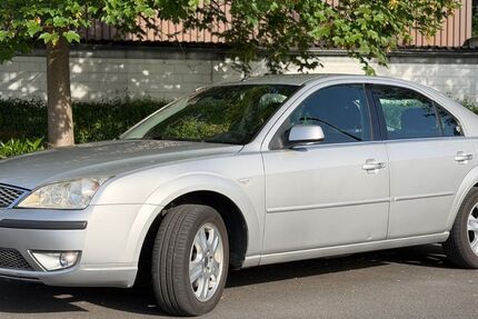 Ford Mondeo 245.000 km 1.850 &euro; Solingen 42719