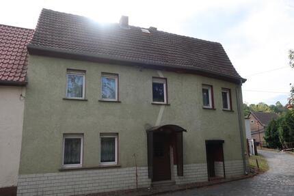 Haus Mansfeld - 8 Zimmer, 160 m&sup2;, 720&euro; | Angebot:26185377
