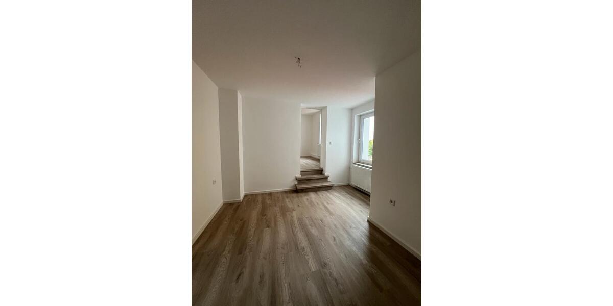 Etagenwohnung Jülich - 5 Zimmer, 100 m&sup2;, 1.600&euro; | Angebot:26543510